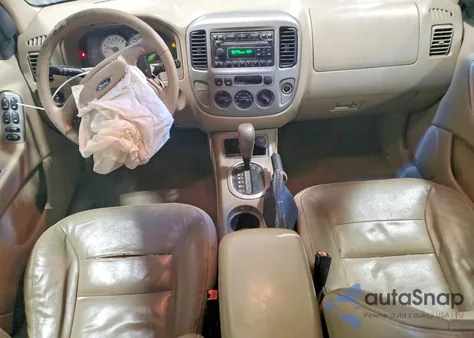 2005 Ford Escape Xlt из США, поврежденный, VIN 1FMYU93175KA02271